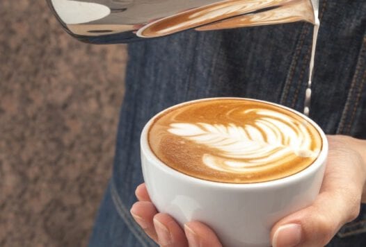 LEUT Cappuccino Met Latte-Art